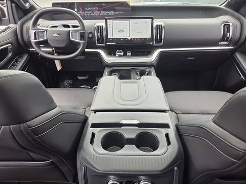 New 2026 Ford Expedition Platinum w/ Stealth Appearance Package AWD/4WD image 15