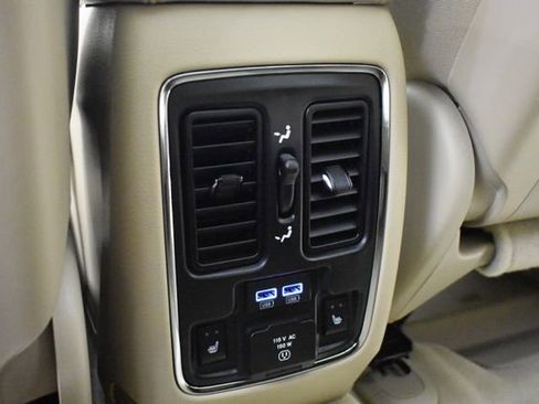 Used 2021 Jeep Grand Cherokee Overland image 31