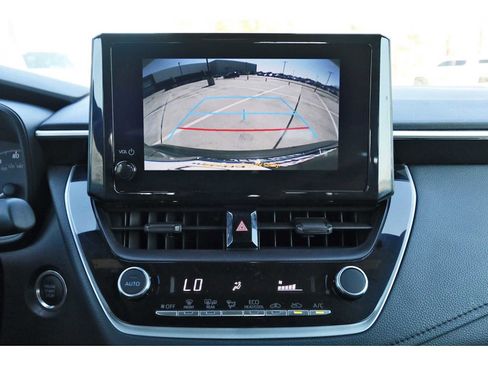 Used 2025 Toyota Corolla SE image 23