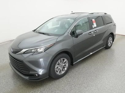 New 2025 Toyota Sienna XLE