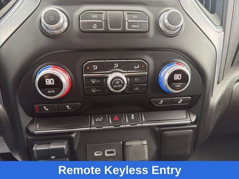 Used 2022 GMC Sierra 3500 SLE w/ SLE Convenience Package AWD/4WD image 17