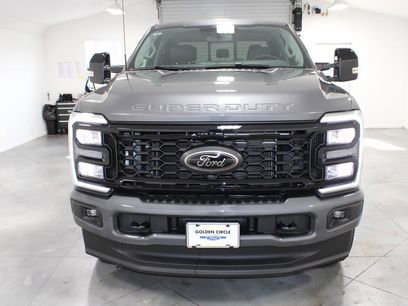 New 2026 Ford F250 Lariat w/ Black Appearance Package