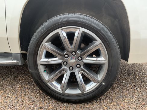 Used 2015 Chevrolet Suburban LTZ image 52