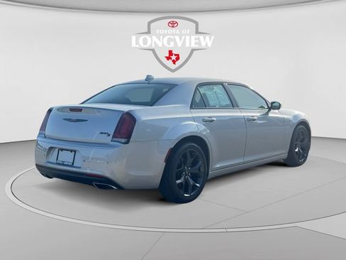 Used 2023 Chrysler 300 S RWD image 5