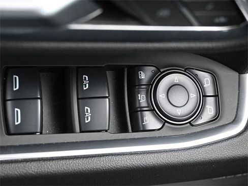 Used 2024 Chevrolet Silverado 2500 High Country w/ High Country Premium Package image 12