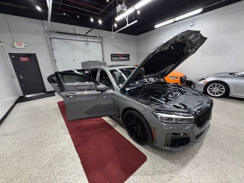 Used 2020 BMW 750i xDrive w/ Luxury Rear Seating Package AWD/4WD image 75
