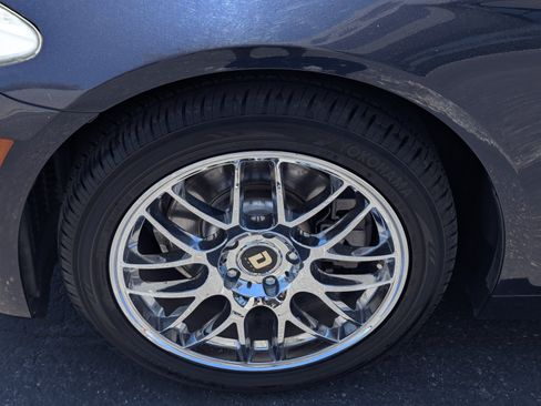 Used 2012 BMW 528i Sedan RWD image 7