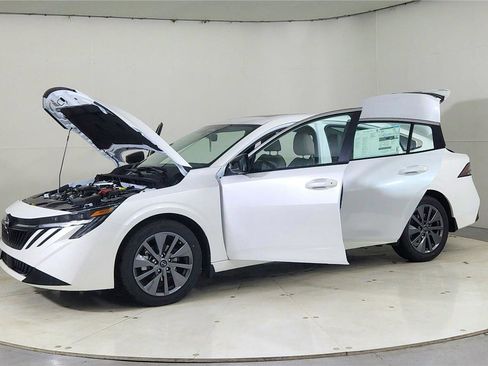 New 2026 Nissan Sentra SL w/ Floor Mat Package image 10