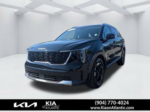 Used 2025 Kia Sorento S FWD image 7