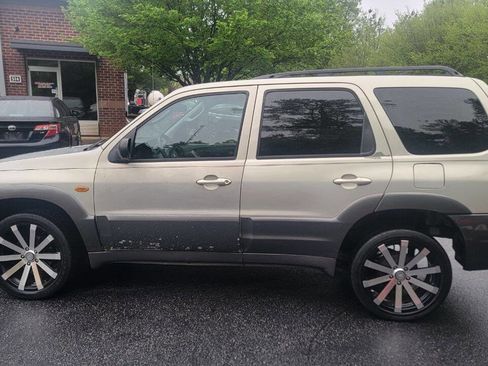 Used 2003 MAZDA Tribute LX image 8