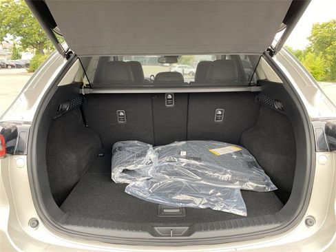 New 2025 MAZDA CX-5 AWD 2.5 S w/ Preferred Package image 27