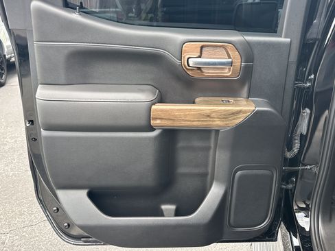Used 2021 Chevrolet Silverado 1500 LTZ RWD image 22