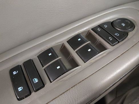 Used 2014 Chevrolet Traverse LTZ image 27