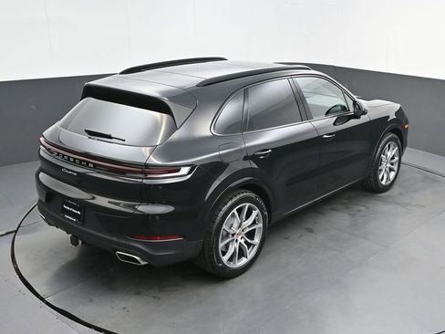 New 2026 Porsche Cayenne image 28