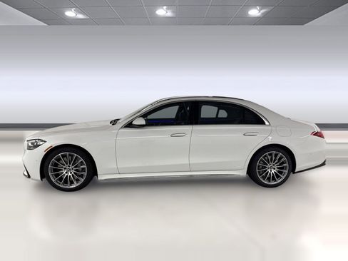 New 2026 Mercedes-Benz S 580e 4MATIC Sedan image 2