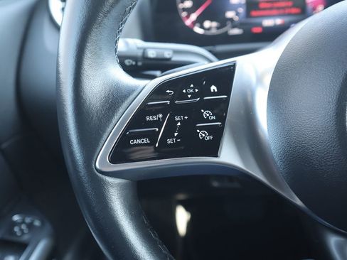 Certified 2025 Mercedes-Benz GLA 250 image 20