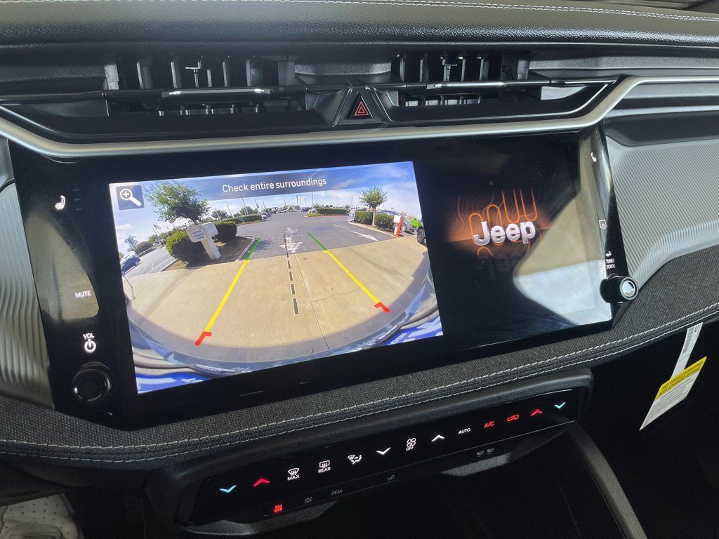 New 2026 Jeep Cherokee Laredo AWD/4WD image 26