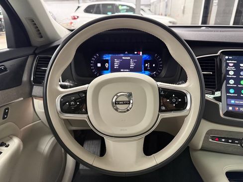 Used 2023 Volvo XC90 B6 Plus AWD/4WD image 12