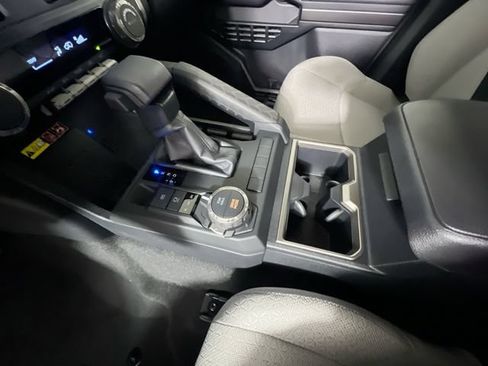 New 2026 Toyota 4Runner SR5 AWD/4WD image 22
