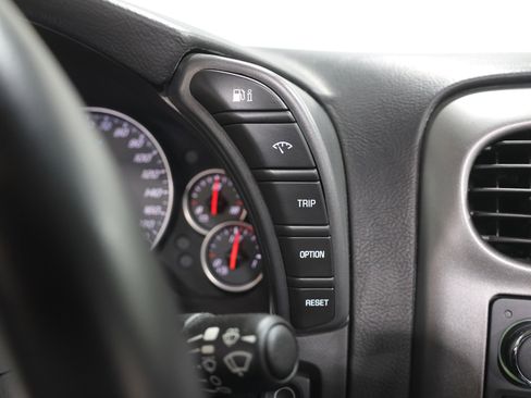 Used 2006 Chevrolet Corvette Coupe w/ Preferred Equipment Group RWD image 73