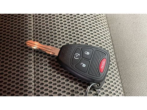 Used 2008 Jeep Wrangler Unlimited Sahara w/ Dual Top Group AWD/4WD image 17