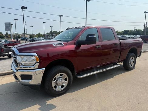 Used 2024 RAM 2500 Tradesman w/ Chrome Appearance Group AWD/4WD image 3