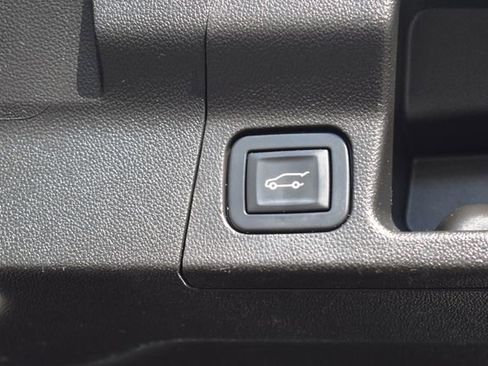 Used 2018 GMC Acadia SLT w/ LPO, Floor Liner Package AWD/4WD image 21