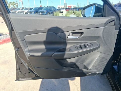 New 2026 Nissan Sentra SV w/ SV Convenience Package FWD image 20