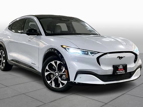 Used 2022 Ford Mustang Mach-E Premium image 3