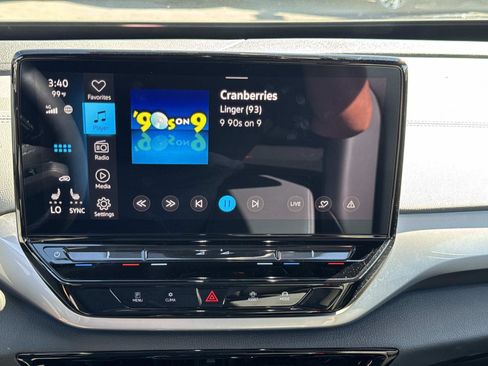 Certified 2024 Volkswagen ID.4 S image 28