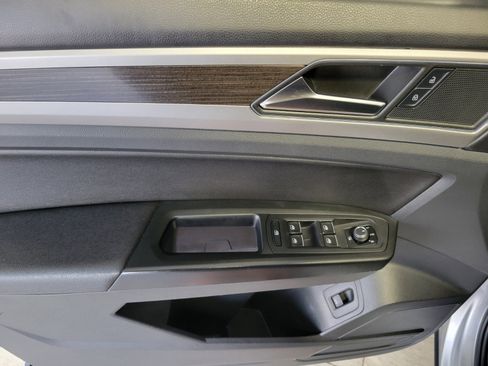 Used 2018 Volkswagen Atlas SEL image 18