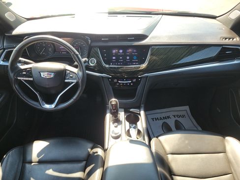 Used 2020 Cadillac XT6 Premium Luxury FWD image 11