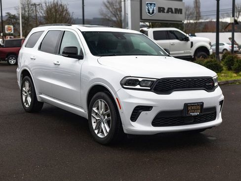 Used 2025 Dodge Durango GT image 7