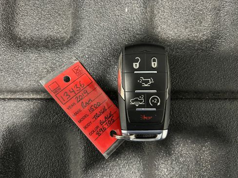 Used 2019 RAM 1500 Limited image 38