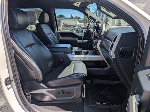 Used 2022 Ford F350 Lariat w/ FX4 Off-Road Package AWD/4WD image 8