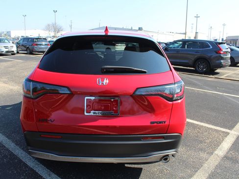 New 2026 Honda HR-V Sport image 4