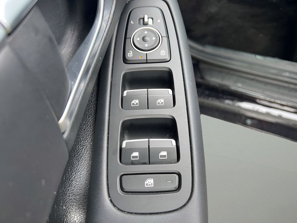 Certified 2026 Hyundai Sonata SEL FWD image 13