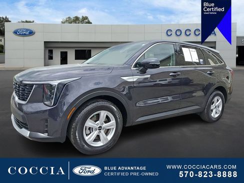 Used 2025 Kia Sorento LX FWD image 1