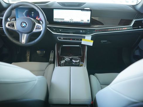 New 2026 BMW X5 xDrive40i w/ M Sport Package image 14