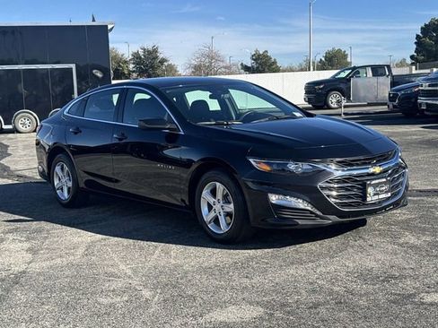 Used 2024 Chevrolet Malibu LT image 40