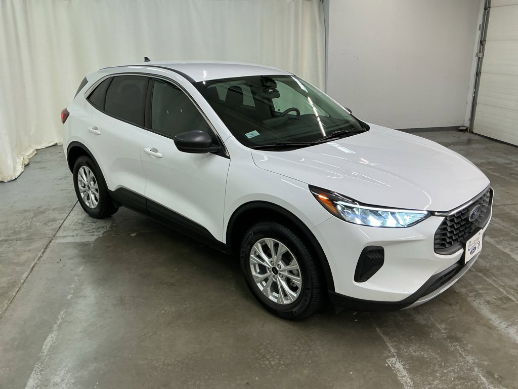 Used 2024 Ford Escape Active w/ Tech Pack #1 AWD/4WD image 14