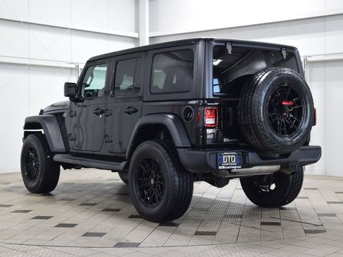 Used 2024 Jeep Wrangler Sport S image 5