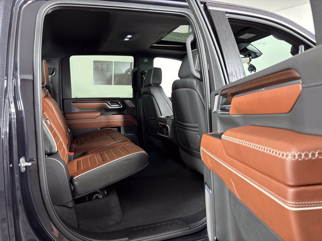 Certified 2026 GMC Sierra 2500 Denali Ultimate AWD/4WD image 11