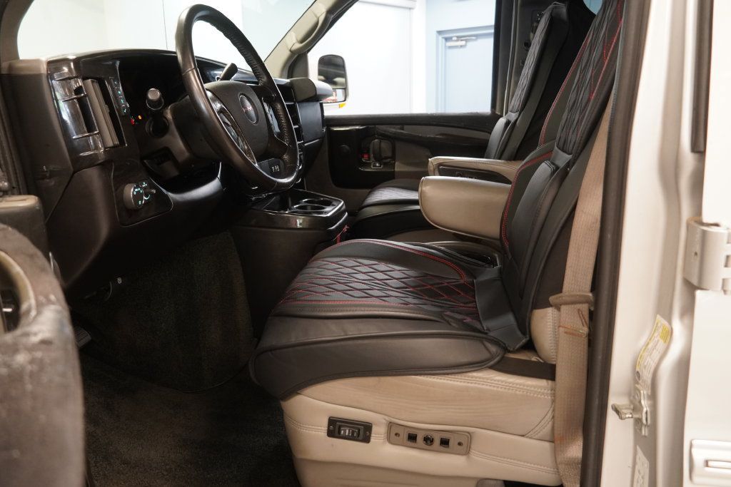 Used 2013 GMC Savana 1500 AWD image 4