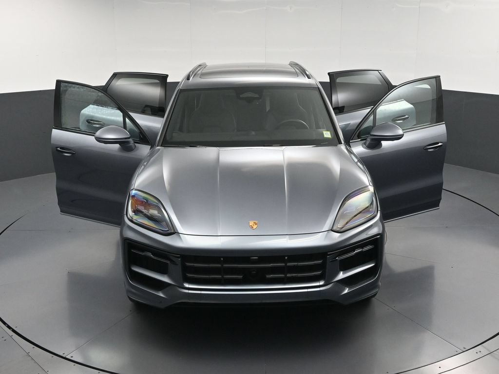 Certified 2026 Porsche Cayenne S AWD/4WD image 32