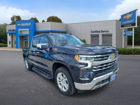 Used 2022 Chevrolet Silverado 1500 LTZ w/ LTZ Premium Package AWD/4WD image 2