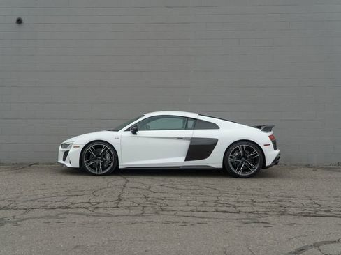 Used 2020 Audi R8 V10 performance AWD/4WD image 2