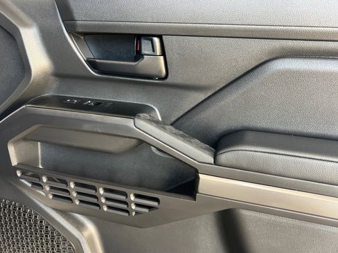 Used 2025 Toyota Tacoma SR5 image 18