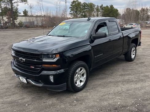 Used 2018 Chevrolet Silverado 1500 LT w/ All Star Edition image 2