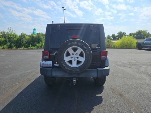 Used 2016 Jeep Wrangler Unlimited Sport w/ Quick Order Package 24S AWD/4WD image 4